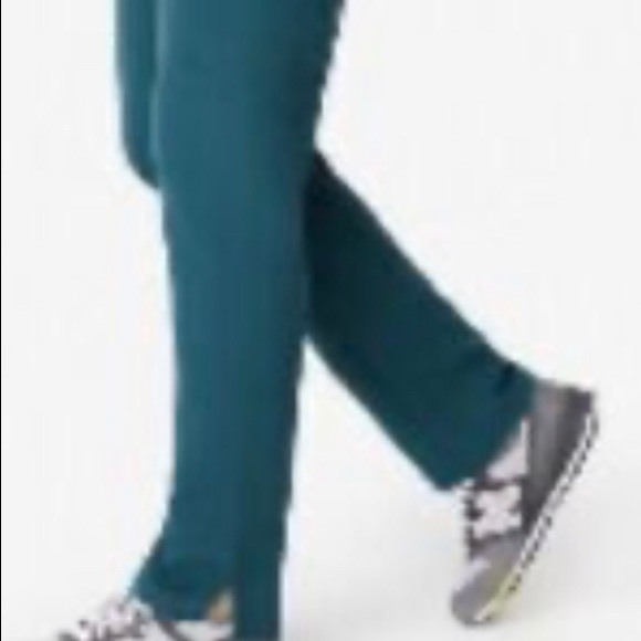 Figs - Picture 2 of 5